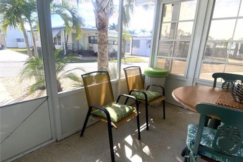 Apartment in Bradenton, Florida 3 bedrooms, 91.04 sq.m. № 1901650 - photo 15