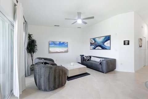 Condominio en venta en Venice, Florida, 2 dormitorios, 125.7 m2 № 2167881 - foto 17