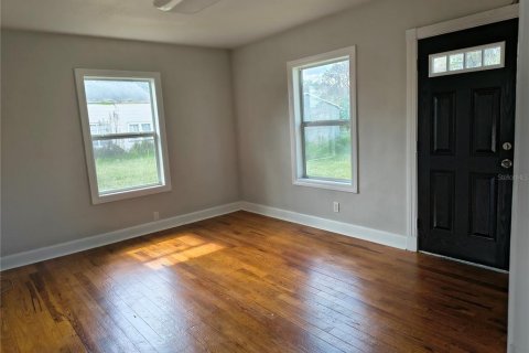 Commercial property in Lakeland, Florida 85.93 sq.m. № 2148517 - photo 7