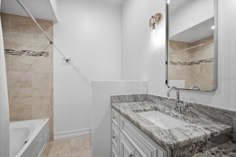 Touwnhouse à louer à Tarpon Springs, Floride: 3 chambres, 294.5 m2 № 2399488 - photo 27