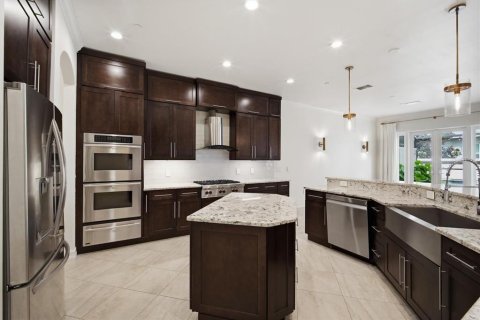 Touwnhouse à louer à Tarpon Springs, Floride: 3 chambres, 294.5 m2 № 2399488 - photo 14