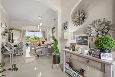 House in Orlando, Florida 4 bedrooms, 303.98 sq.m. № 2267452 - photo 6