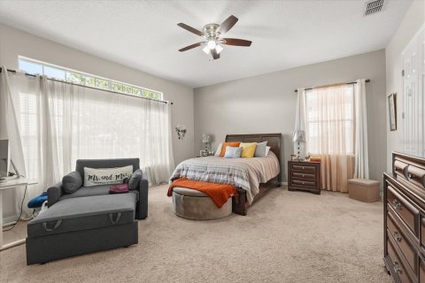House in Orlando, Florida 4 bedrooms, 303.98 sq.m. № 2267452 - photo 28