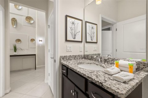 Villa ou maison à vendre à Davenport, Floride: 8 chambres, 373.93 m2 № 2411470 - photo 9