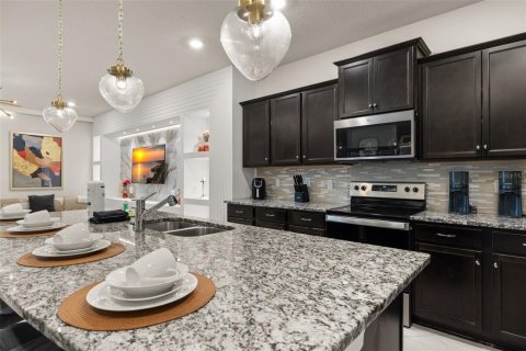 Villa ou maison à vendre à Davenport, Floride: 8 chambres, 373.93 m2 № 2411470 - photo 21