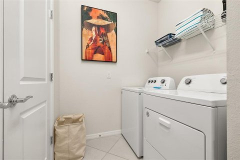 Villa ou maison à vendre à Davenport, Floride: 8 chambres, 373.93 m2 № 2411470 - photo 11