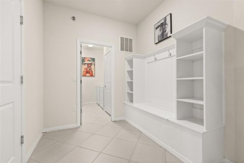 Villa ou maison à vendre à Davenport, Floride: 8 chambres, 373.93 m2 № 2411470 - photo 10