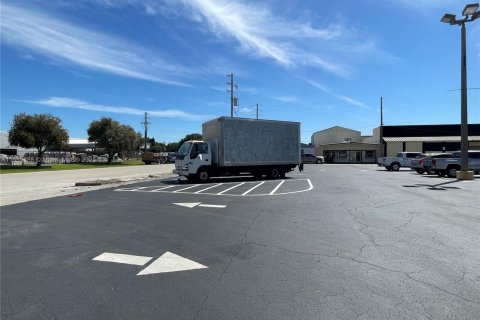 Купить коммерческую недвижимость в Клуистон, Флорида № 1977568 - фото 19