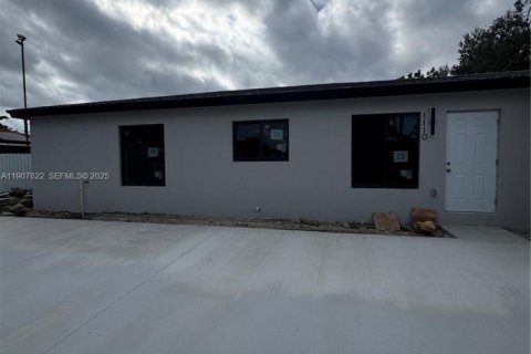 Immobilier commercial à vendre à Miami, Floride № 1964064 - photo 9