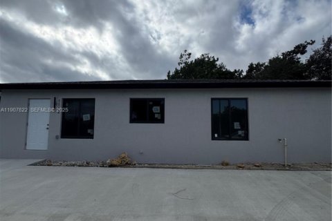 Immobilier commercial à vendre à Miami, Floride № 1964064 - photo 10