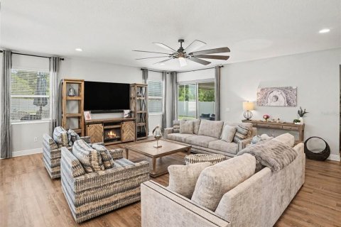Villa ou maison à vendre à Mount Dora, Floride: 6 chambres, 425.77 m2 № 2149258 - photo 9