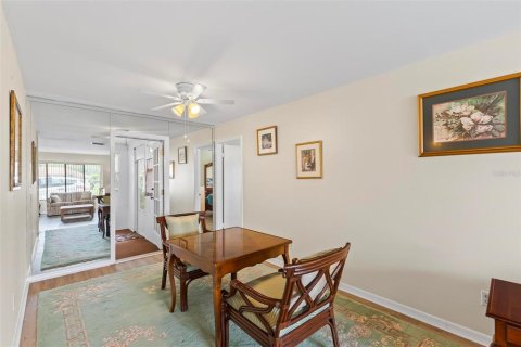 House in Palm Coast, Florida 3 bedrooms, 144.93 sq.m. № 1772896 - photo 12