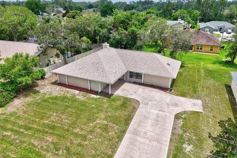 House in Palm Coast, Florida 3 bedrooms, 144.93 sq.m. № 1772896 - photo 1