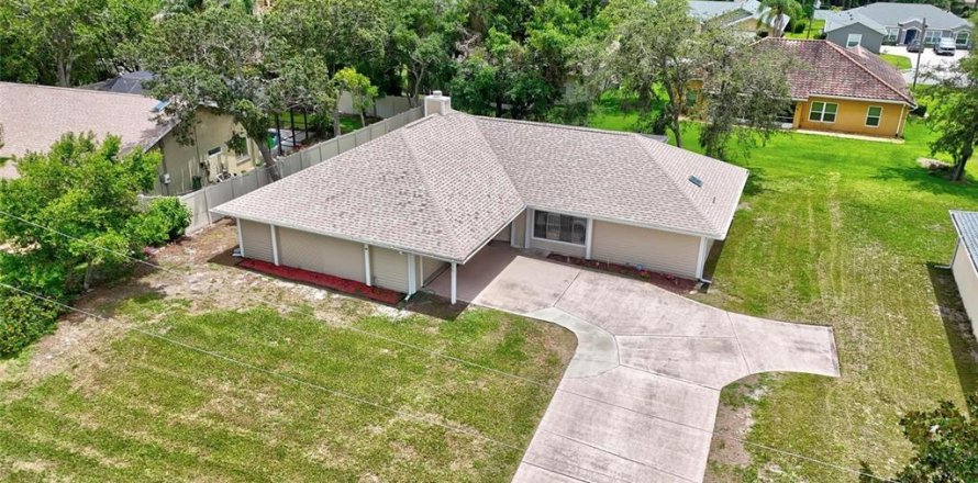 House in Palm Coast, Florida 3 bedrooms, 144.93 sq.m. № 1772896