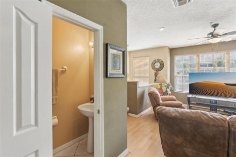 Adosado en venta en Tampa, Florida, 3 dormitorios, 178.93 m2 № 1618584 - foto 16