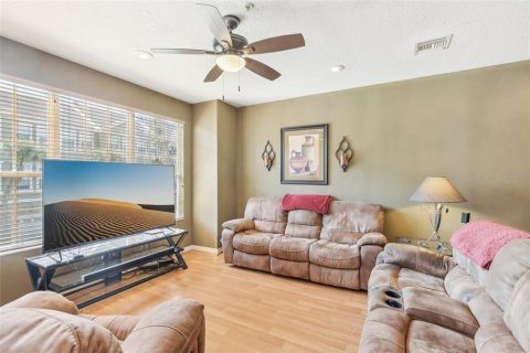 Adosado en venta en Tampa, Florida, 3 dormitorios, 178.93 m2 № 1618584 - foto 11