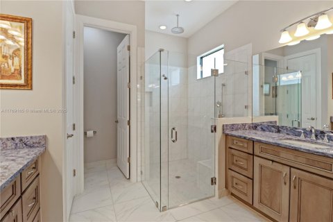 House in Parkland, Florida 3 bedrooms, 219.81 sq.m. № 1728638 - photo 11