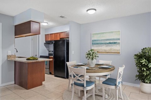 Condominio en venta en Brandon, Florida, 2 dormitorios, 85.28 m2 № 1904398 - foto 5