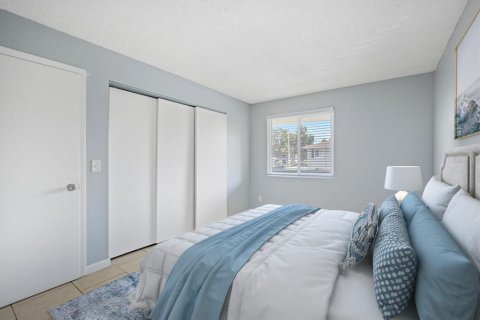 Condominio en venta en Brandon, Florida, 2 dormitorios, 85.28 m2 № 1904398 - foto 12