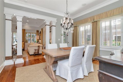 House in Tampa, Florida 4 bedrooms, 289.58 sq.m. № 2093882 - photo 12
