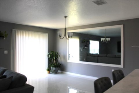 House in Kissimmee, Florida 4 bedrooms, 163.23 sq.m. № 1842153 - photo 7