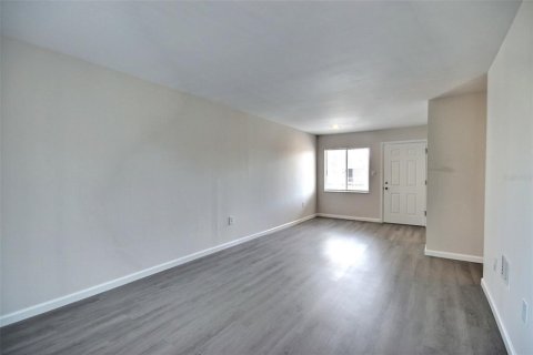 Condo in Bradenton, Florida, 1 bedroom  № 2234190 - photo 12