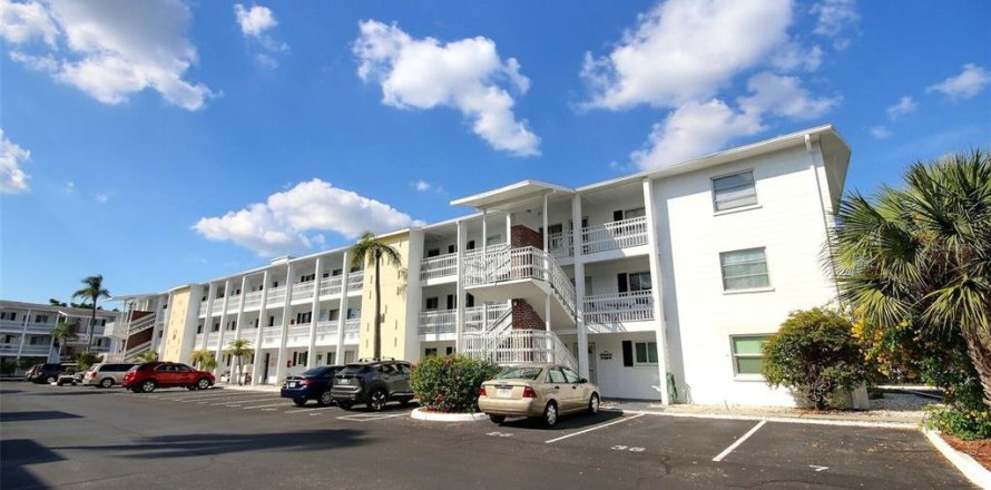 Condo in Bradenton, Florida, 1 bedroom  № 2234190
