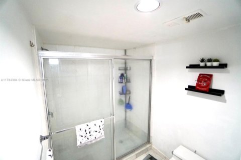 Condominio en venta en Aventura, Florida, 2 dormitorios, 109.72 m2 № 1706159 - foto 9
