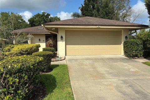 House in New Smyrna Beach, Florida 4 bedrooms, 329.43 sq.m. № 1777447 - photo 1