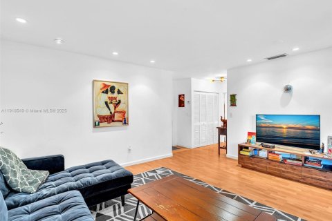 Снять в аренду кондоминиум в Авентура, Флорида 1 спальня, 86.03м2, № 1973260 - фото 7