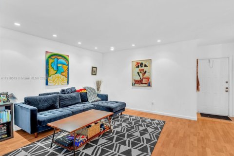 Снять в аренду кондоминиум в Авентура, Флорида 1 спальня, 86.03м2, № 1973260 - фото 8