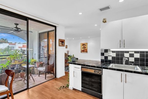 Снять в аренду кондоминиум в Авентура, Флорида 1 спальня, 86.03м2, № 1973260 - фото 12