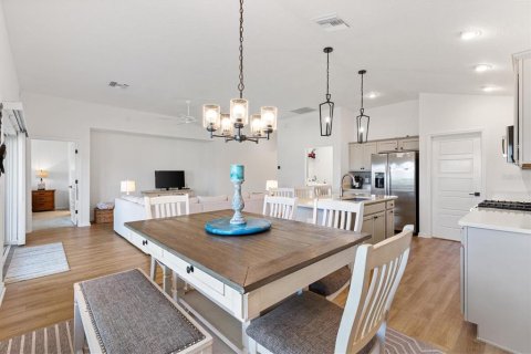Casa en venta en The Villages, Florida, 3 dormitorios, 137.22 m2 № 2428758 - foto 9