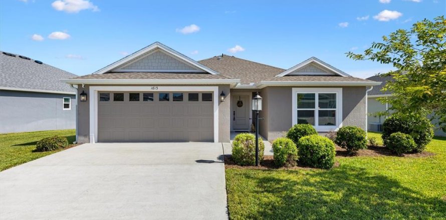 Casa en The Villages, Florida 3 dormitorios, 137.22 m2 № 2428758