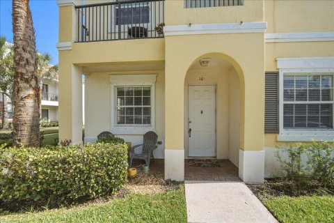Condominio en venta en Port St. Lucie, Florida, 3 dormitorios, 165.64 m2 № 2192576 - foto 3