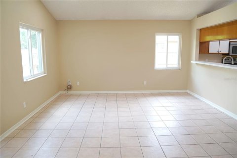 House in Plant City, Florida 3 bedrooms, 139.73 sq.m. № 2149018 - photo 4