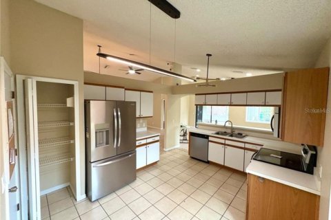 House in Plant City, Florida 3 bedrooms, 139.73 sq.m. № 2149018 - photo 20