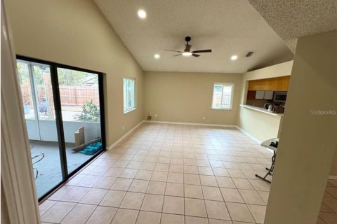 House in Plant City, Florida 3 bedrooms, 139.73 sq.m. № 2149018 - photo 24