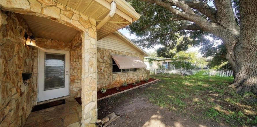 Villa ou maison à Saint Petersburg, Floride 2 chambres, 80.27 m2 № 1314691