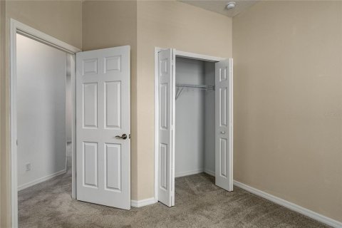 Townhouse in Sarasota, Florida 3 bedrooms, 172.15 sq.m. № 2273014 - photo 18