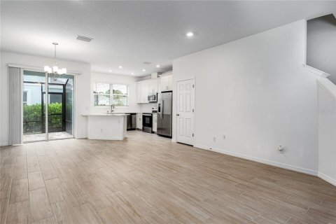 Townhouse in Sarasota, Florida 3 bedrooms, 172.15 sq.m. № 2273014 - photo 6