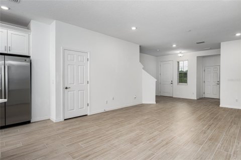 Townhouse in Sarasota, Florida 3 bedrooms, 172.15 sq.m. № 2273014 - photo 9