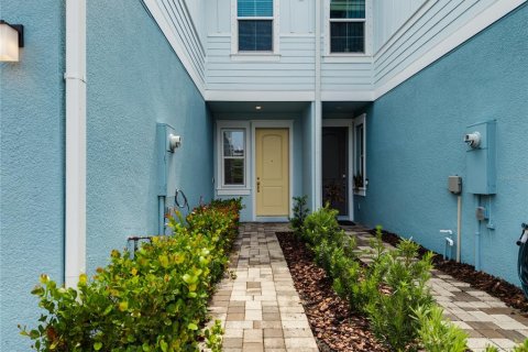 Townhouse in Sarasota, Florida 3 bedrooms, 172.15 sq.m. № 2273014 - photo 25