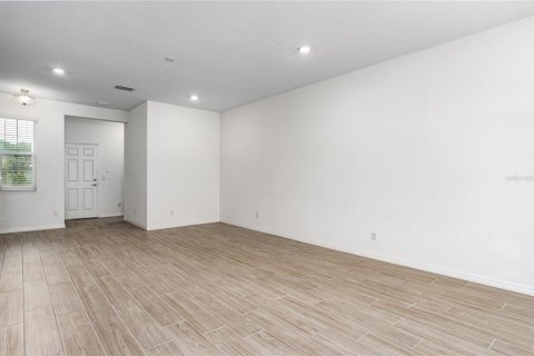 Townhouse in Sarasota, Florida 3 bedrooms, 172.15 sq.m. № 2273014 - photo 10