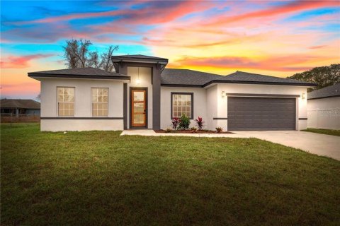 House in Ocala, Florida 4 bedrooms, 164.81 sq.m. № 1622352 - photo 1