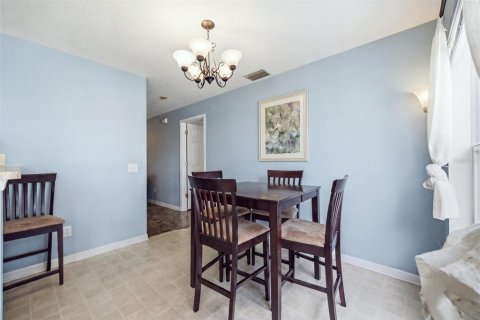 Villa ou maison à vendre à Trinity, Floride: 4 chambres, 133.59 m2 № 2425394 - photo 9