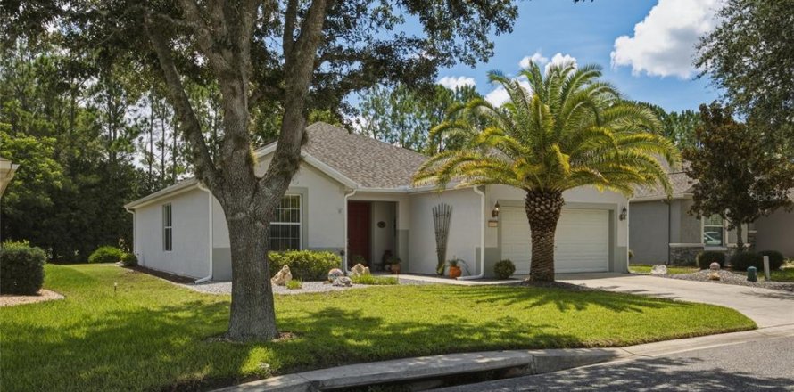 Casa en Ocala, Florida 2 dormitorios, 148.27 m2 № 2299793