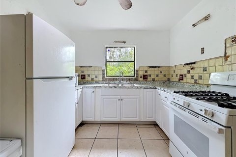 House in Saint Petersburg, Florida 2 bedrooms, 125.42 sq.m. № 2104566 - photo 13
