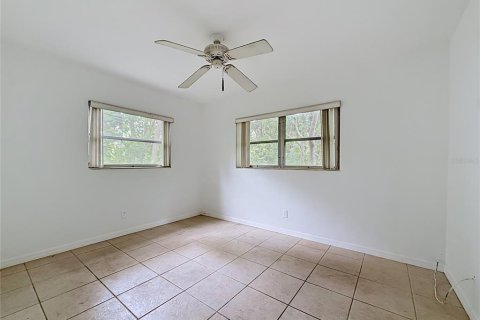 House in Saint Petersburg, Florida 2 bedrooms, 125.42 sq.m. № 2104566 - photo 17