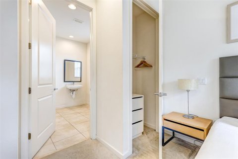 Adosado en venta en Kissimmee, Florida, 3 dormitorios, 178.65 m2 № 1904254 - foto 30